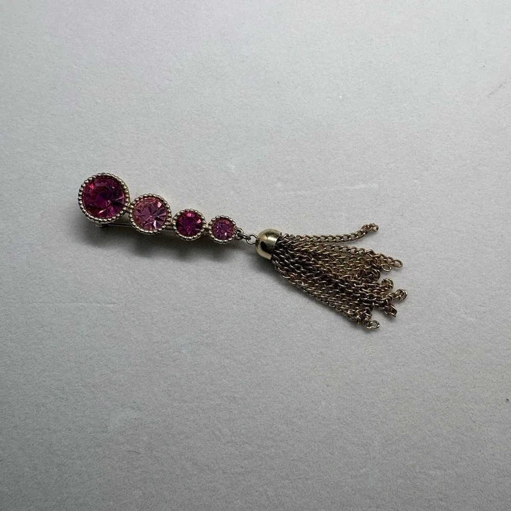Vintage Sarah Cov Marked Tapered Alternating Dark & Light Pink Round Rhinestones